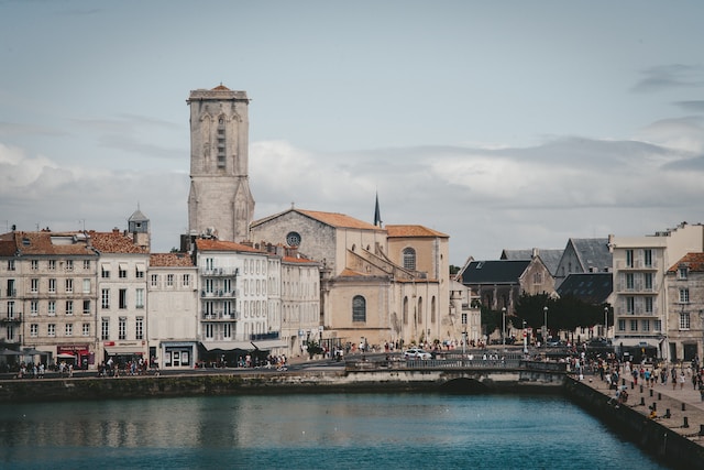 (17) La Rochelle et les villes de la Charente-Maritime
